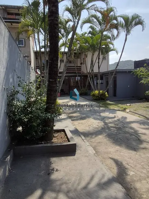 Foto 2 de Casa com 1 quarto à venda e para alugar, 200m2 em Enseada, Guaruja - SP
