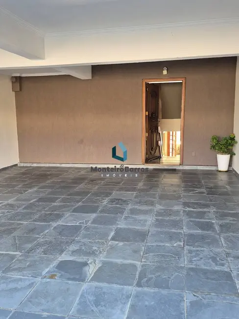 Foto 3 de Sala Comercial à venda e para alugar, 300m2 em Jardim Flamboyant, Campinas - SP