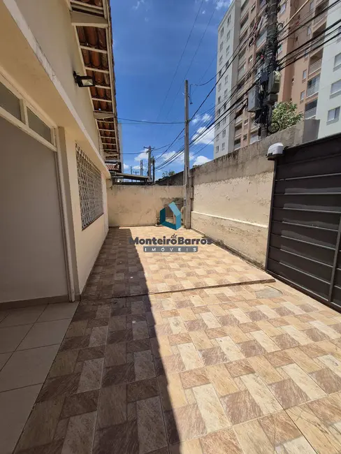 Foto 3 de Casa com 3 quartos para alugar, 200m2 em Vila Marieta, Campinas - SP