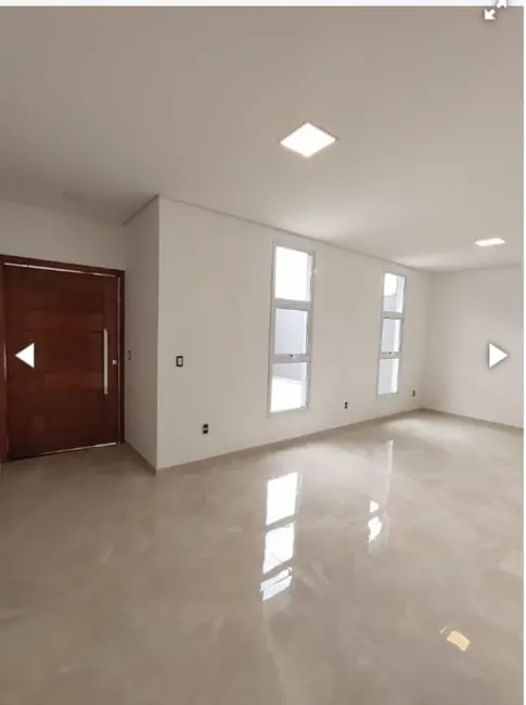 Foto 2 de Casa com 3 quartos à venda, 125m2 em Braganca Paulista - SP