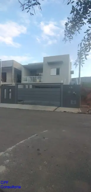 Foto 1 de Casa de Condomínio com 2 quartos à venda, 185m2 em Condomínio Portal da Serra, Braganca Paulista - SP