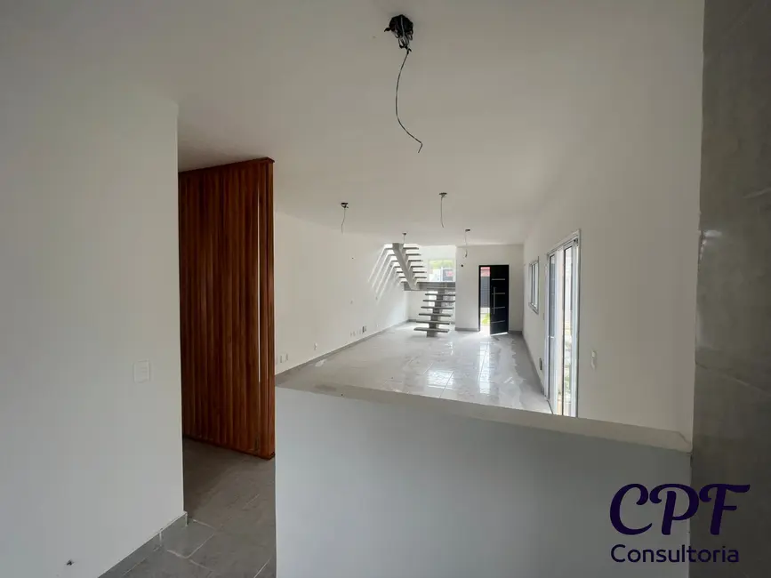 Foto 1 de Casa com 3 quartos à venda, 132m2 em Chácara Roselândia, Cotia - SP