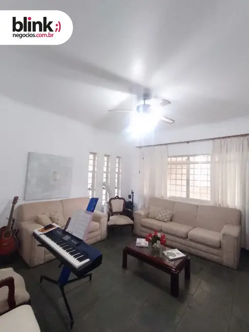 Foto 5 de Casa com 3 quartos à venda, 540m2 em Catanduva - SP