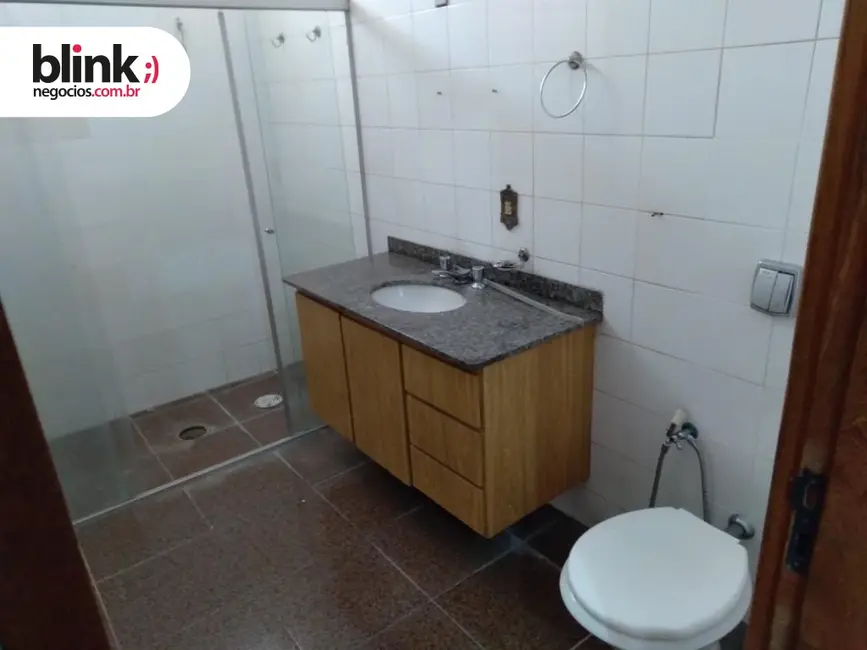 Foto 9 de Casa com 4 quartos à venda, 273m2 em Catanduva - SP