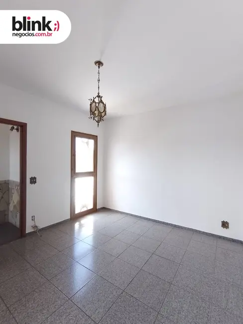 Foto 1 de Casa com 4 quartos à venda, 273m2 em Catanduva - SP