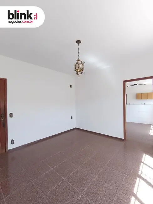 Foto 8 de Casa com 4 quartos à venda, 273m2 em Catanduva - SP