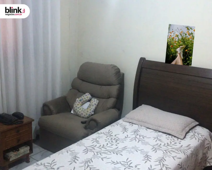 Foto 8 de Casa com 2 quartos à venda, 61m2 em Catanduva - SP