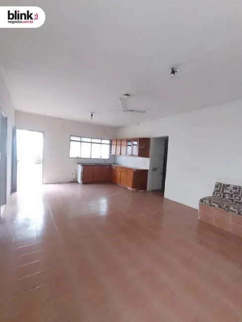 Foto 1 de Casa com 3 quartos à venda, 215m2 em Catanduva - SP