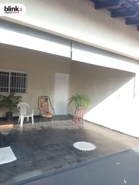 Foto 2 de Casa com 3 quartos à venda, 170m2 em Catanduva - SP