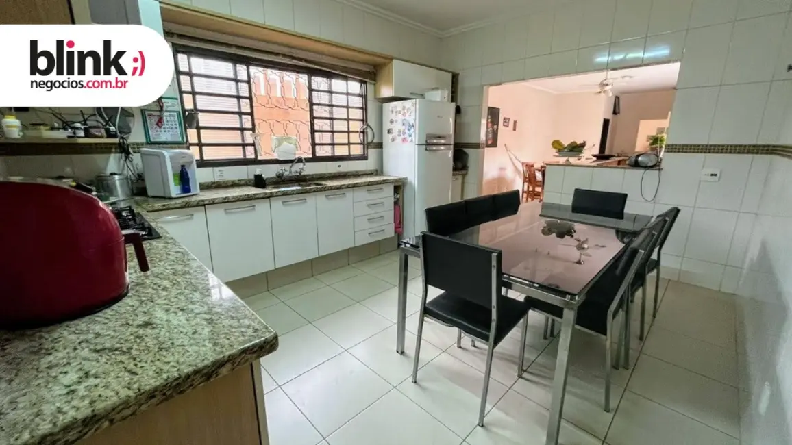 Foto 4 de Casa com 2 quartos à venda, 198m2 em Parque Glória I, Catanduva - SP