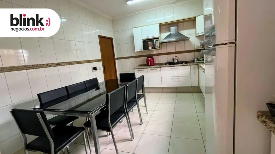 Foto 3 de Casa com 2 quartos à venda, 198m2 em Parque Glória I, Catanduva - SP