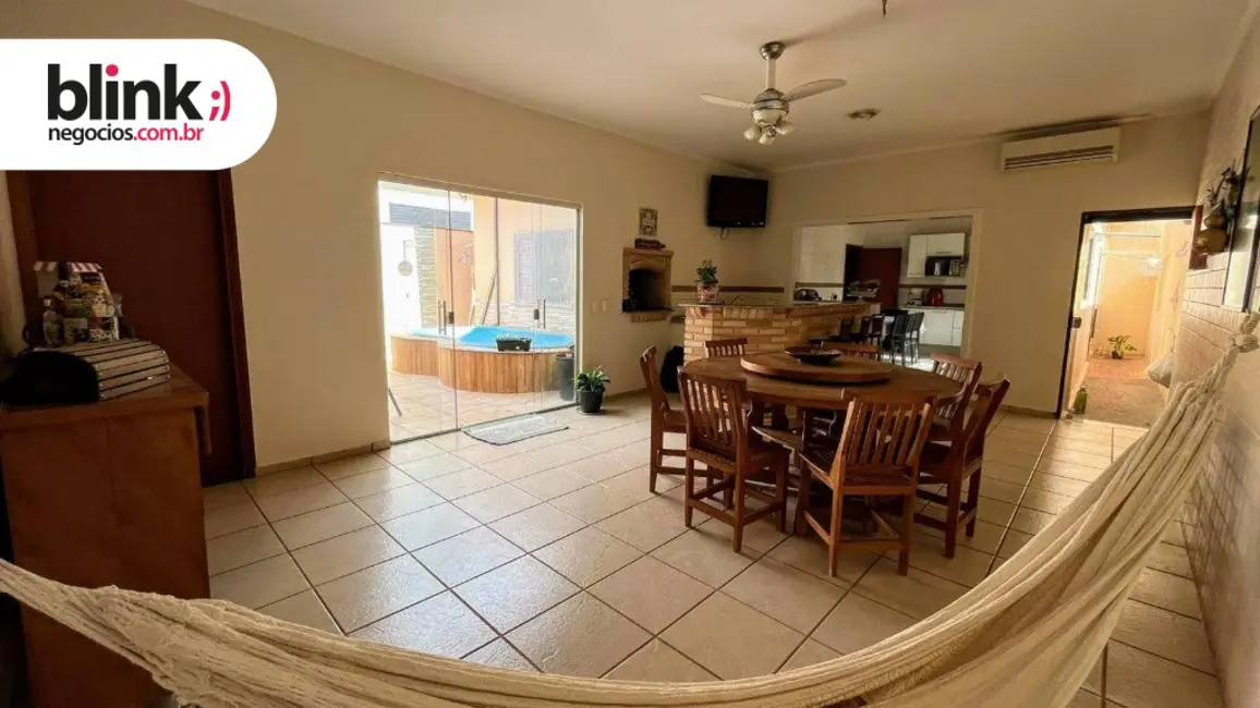 Foto 1 de Casa com 2 quartos à venda, 198m2 em Parque Glória I, Catanduva - SP