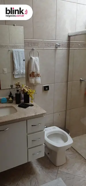 Foto 8 de Casa com 4 quartos à venda, 224m2 em Catanduva - SP