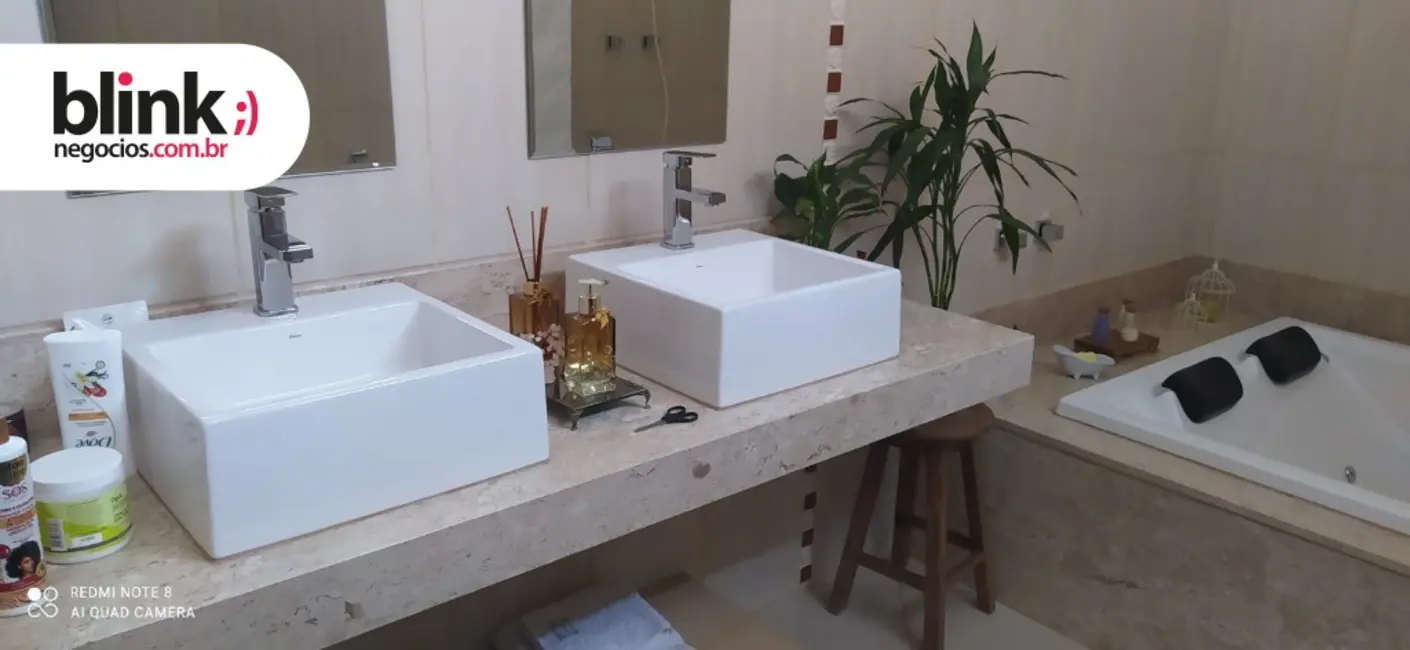 Foto 1 de Casa com 3 quartos à venda, 232m2 em Parque Glória I, Catanduva - SP