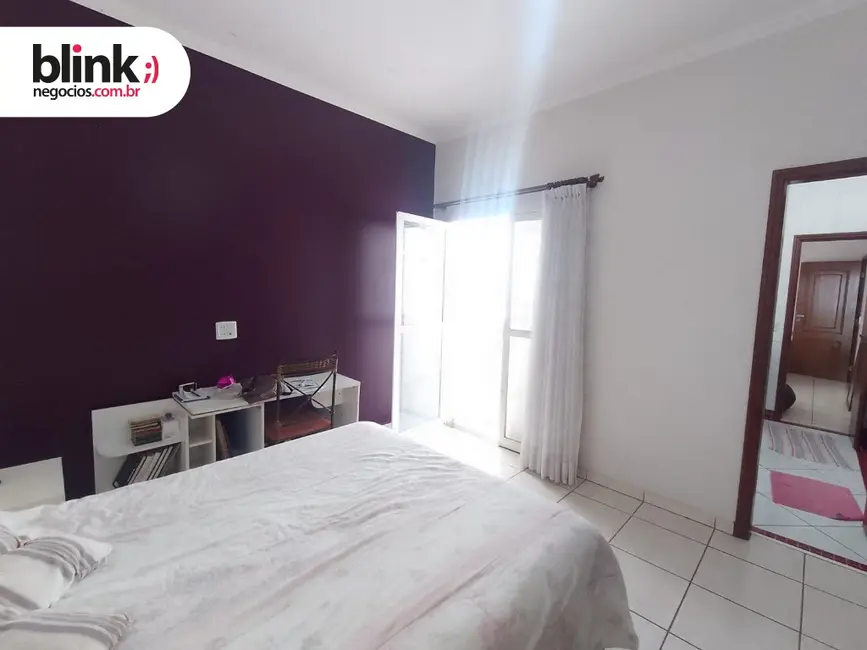 Foto 7 de Casa com 3 quartos à venda, 232m2 em Parque Glória I, Catanduva - SP