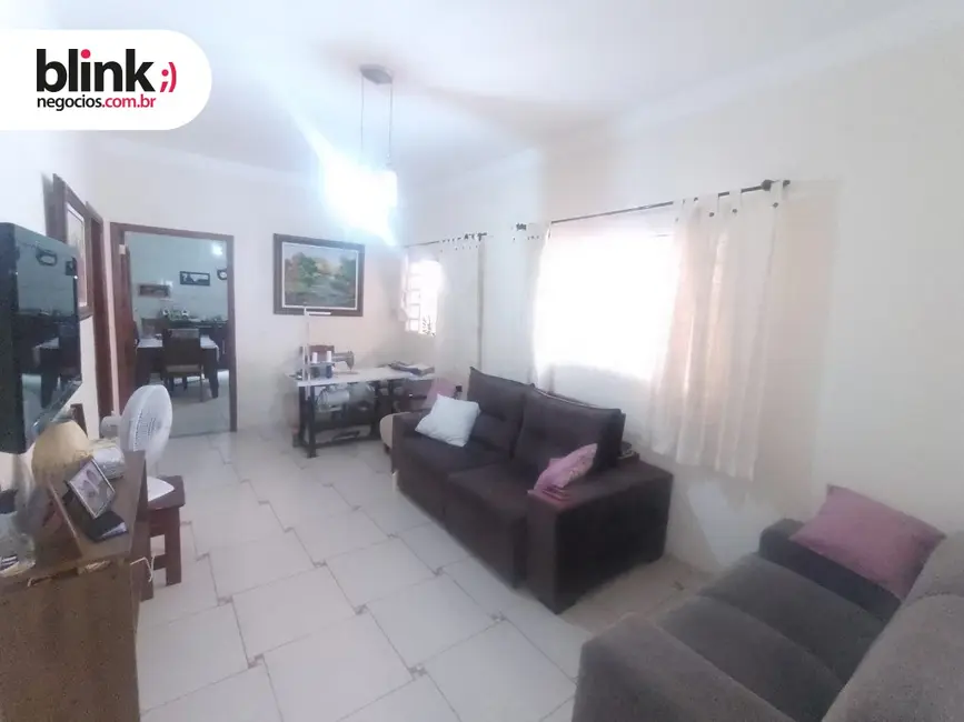 Foto 2 de Casa com 2 quartos à venda, 153m2 em Catanduva - SP