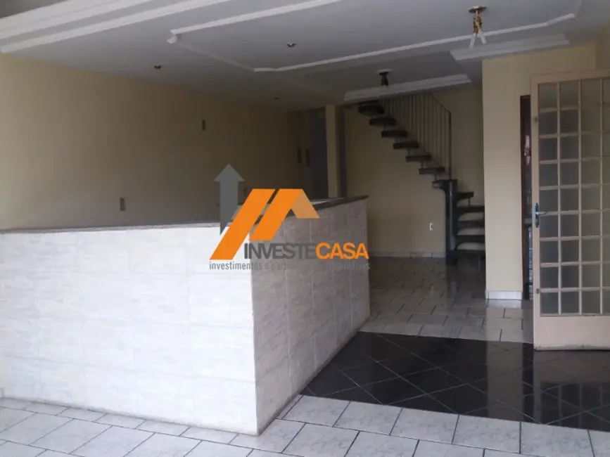 Casa com 3 quartos à venda, 280m2 em Parque das Laranjeiras, Sorocaba - SP - imagem 5 Foto 5 de Casa com 3 quartos à venda, 280m2 em Parque das Laranjeiras, Sorocaba - SP