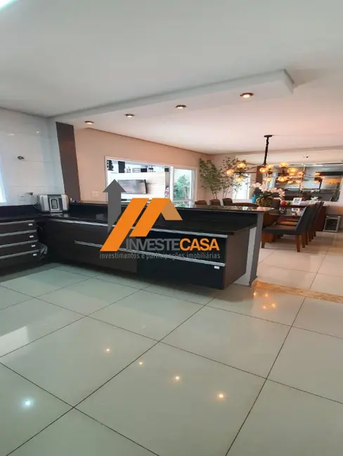 Casa de Condomínio com 3 quartos à venda, 230m2 em Jardim Guarujá, Sorocaba - SP - imagem 8 Foto 8 de Casa de Condomínio com 3 quartos à venda, 230m2 em Jardim Guarujá, Sorocaba - SP