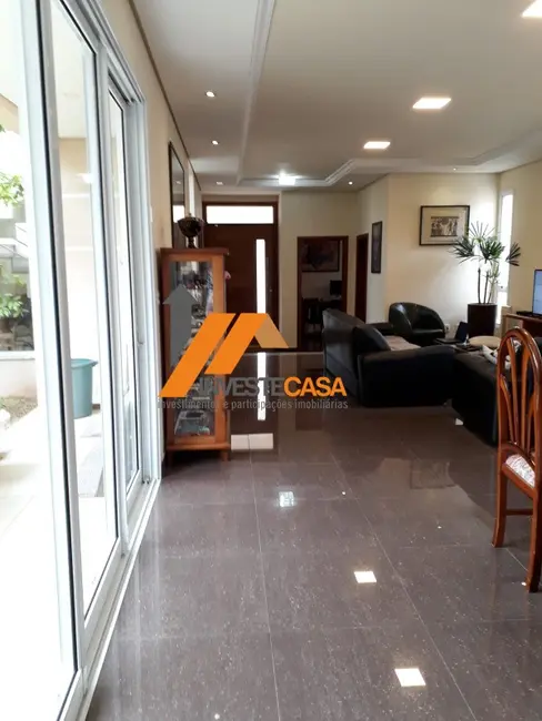 Casa de Condomínio com 3 quartos à venda, 289m2 em Jardim Residencial Chácara Ondina, Sorocaba - SP - imagem 4 Foto 4 de Casa de Condomínio com 3 quartos à venda, 289m2 em Jardim Residencial Chácara Ondina, Sorocaba - SP