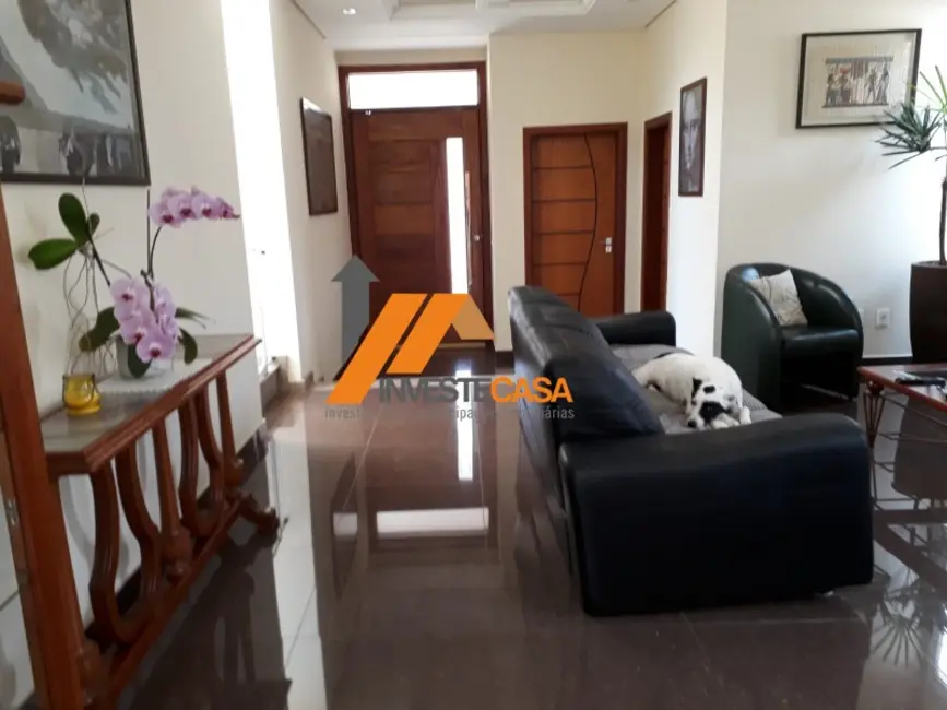 Casa de Condomínio com 3 quartos à venda, 290m2 em Jardim Residencial Chácara Ondina, Sorocaba - SP - imagem 3 Foto 3 de Casa de Condomínio com 3 quartos à venda, 290m2 em Jardim Residencial Chácara Ondina, Sorocaba - SP