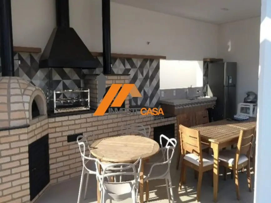 Foto 9 de Casa de Condomínio com 3 quartos para alugar, 139m2 em Jardim Karolyne, Votorantim - SP