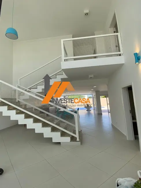 Casa de Condomínio com 3 quartos à venda, 266m2 em Jardim Residencial Campos do Conde, Sorocaba - SP - imagem 2 Foto 2 de Casa de Condomínio com 3 quartos à venda, 266m2 em Jardim Residencial Campos do Conde, Sorocaba - SP