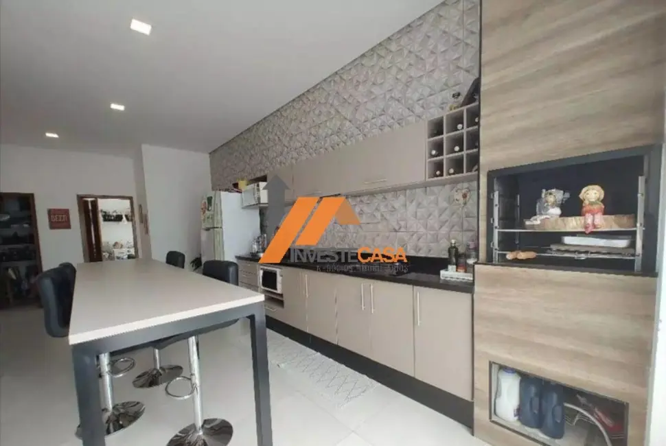 Casa de Condomínio com 3 quartos à venda e para alugar, 230m2 em Brigadeiro Tobias, Sorocaba - SP - imagem 8 Foto 8 de Casa de Condomínio com 3 quartos à venda e para alugar, 230m2 em Brigadeiro Tobias, Sorocaba - SP