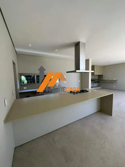 Casa de Condomínio com 3 quartos à venda, 275m2 em Jardim Residencial Chácara Ondina, Sorocaba - SP - imagem 8 Foto 8 de Casa de Condomínio com 3 quartos à venda, 275m2 em Jardim Residencial Chácara Ondina, Sorocaba - SP