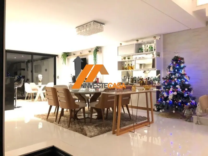 Casa de Condomínio com 3 quartos à venda, 285m2 em Ibiti Royal Park, Sorocaba - SP - imagem 3 Foto 3 de Casa de Condomínio com 3 quartos à venda, 285m2 em Ibiti Royal Park, Sorocaba - SP