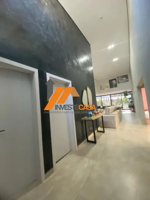 Casa de Condomínio com 3 quartos à venda, 225m2 em Parque Campolim, Sorocaba - SP - imagem 3 Foto 3 de Casa de Condomínio com 3 quartos à venda, 225m2 em Parque Campolim, Sorocaba - SP