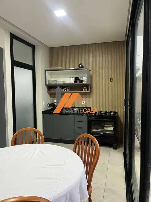 Foto 8 de Casa de Condomínio com 3 quartos à venda e para alugar, 196m2 em Aparecidinha, Sorocaba - SP