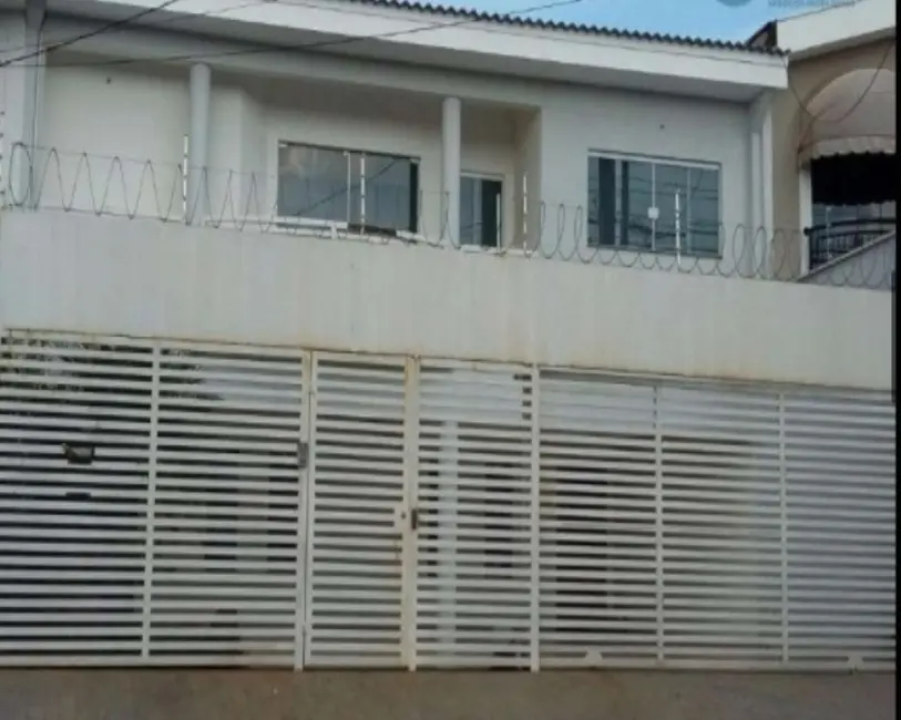 Foto 1 de Casa com 3 quartos à venda, 330m2 em Jardim Emília, Sorocaba - SP
