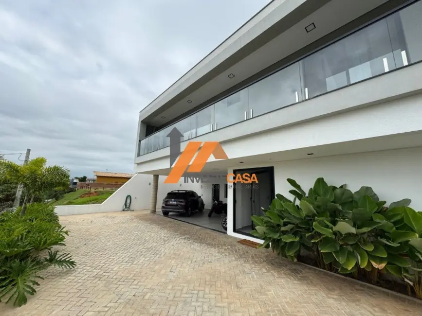 Foto 3 de Casa de Condomínio com 3 quartos para alugar, 300m2 em Aracoiaba Da Serra - SP