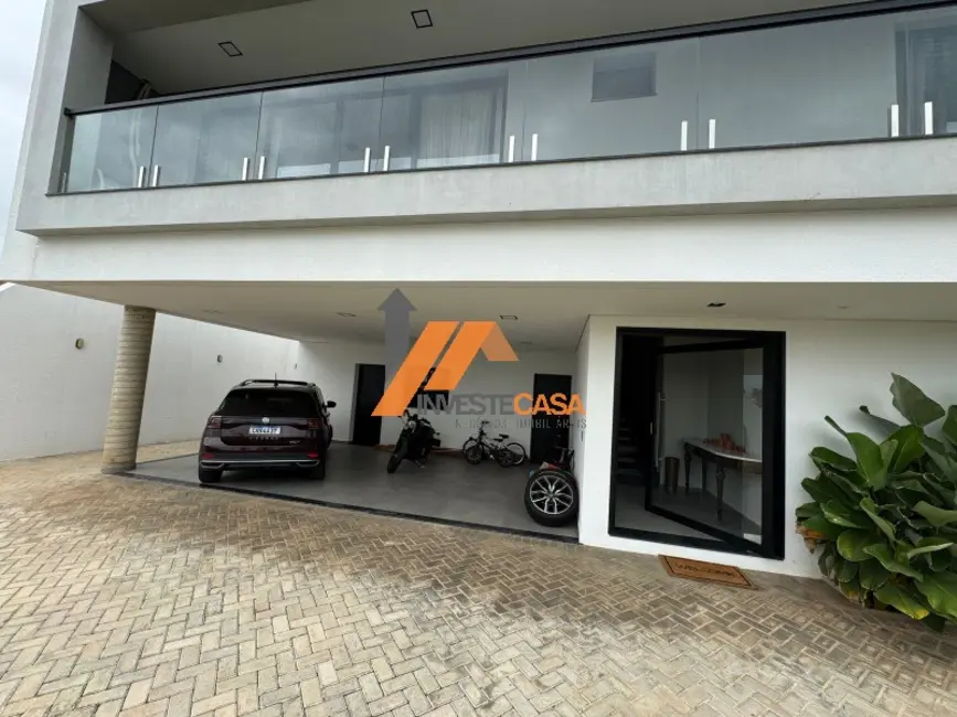 Foto 4 de Casa de Condomínio com 3 quartos para alugar, 300m2 em Aracoiaba Da Serra - SP