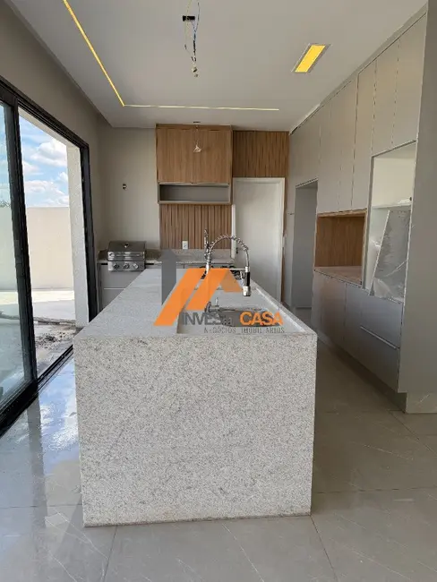 Foto 6 de Casa de Condomínio com 4 quartos à venda e para alugar, 237m2 em Vila Martins, Itu - SP