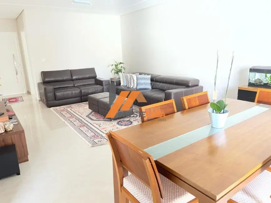 Casa de Condomínio com 4 quartos à venda, 251m2 em Parque Residencial Villa dos Inglezes, Sorocaba - SP - imagem 4 Foto 4 de Casa de Condomínio com 4 quartos à venda, 251m2 em Parque Residencial Villa dos Inglezes, Sorocaba - SP