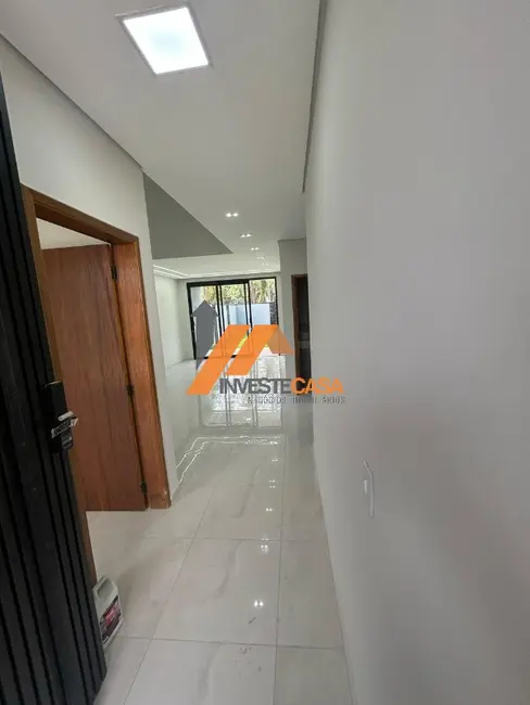 Casa de Condomínio com 3 quartos à venda, 220m2 em Jardim Astro, Sorocaba - SP - imagem 4 Foto 4 de Casa de Condomínio com 3 quartos à venda, 220m2 em Jardim Astro, Sorocaba - SP