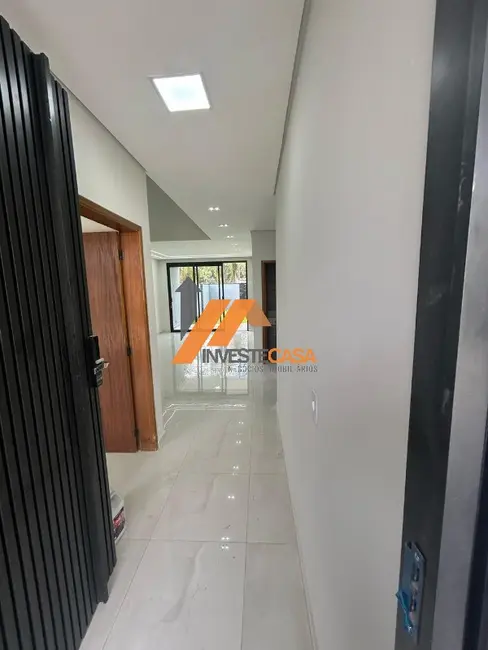 Casa de Condomínio com 3 quartos à venda, 220m2 em Jardim Astro, Sorocaba - SP - imagem 3 Foto 3 de Casa de Condomínio com 3 quartos à venda, 220m2 em Jardim Astro, Sorocaba - SP