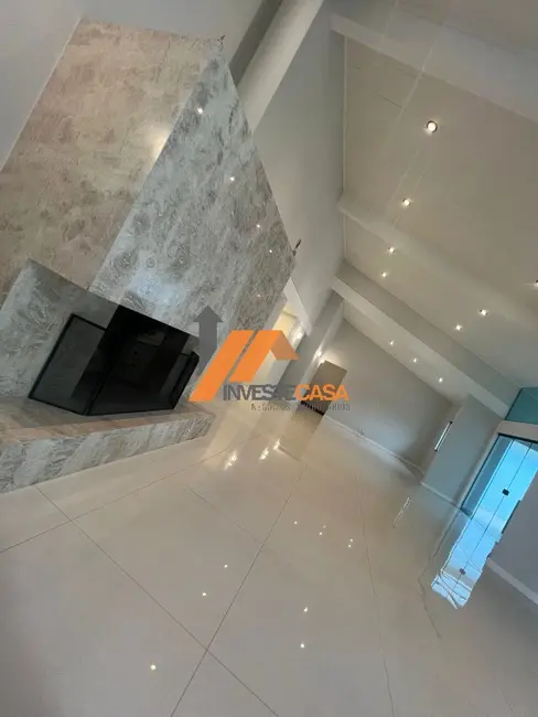 Foto 5 de Casa de Condomínio com 4 quartos à venda e para alugar, 500m2 em Aracoiaba Da Serra - SP