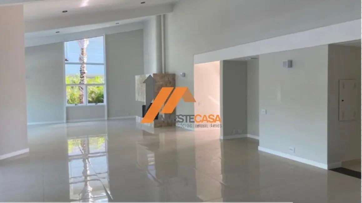 Foto 2 de Casa de Condomínio com 4 quartos à venda e para alugar, 500m2 em Aracoiaba Da Serra - SP