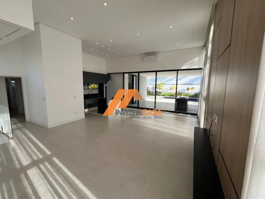 Foto 5 de Casa de Condomínio com 4 quartos para alugar, 250m2 em Alphaville Nova Esplanada, Votorantim - SP