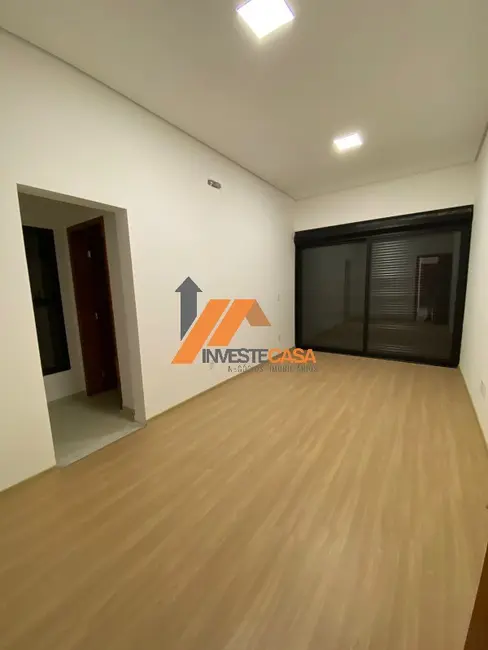 Casa de Condomínio com 3 quartos à venda, 171m2 em Cajuru do Sul, Sorocaba - SP - imagem 2 Foto 2 de Casa de Condomínio com 3 quartos à venda, 171m2 em Cajuru do Sul, Sorocaba - SP