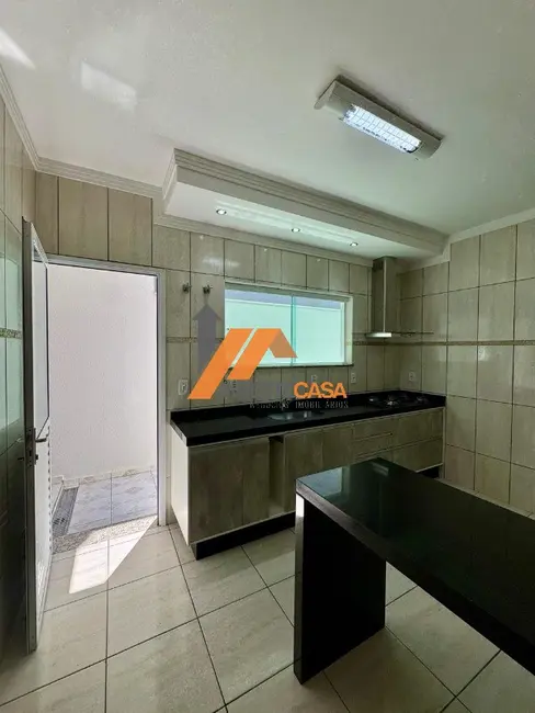 Foto 8 de Casa de Condomínio com 3 quartos para alugar, 140m2 em Wanel Ville, Sorocaba - SP
