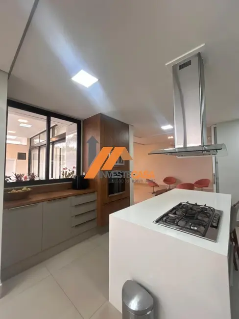 Casa de Condomínio com 3 quartos à venda, 363m2 em Condomínio Residencial Village Vert, Sorocaba - SP - imagem 9 Foto 9 de Casa de Condomínio com 3 quartos à venda, 363m2 em Condomínio Residencial Village Vert, Sorocaba - SP