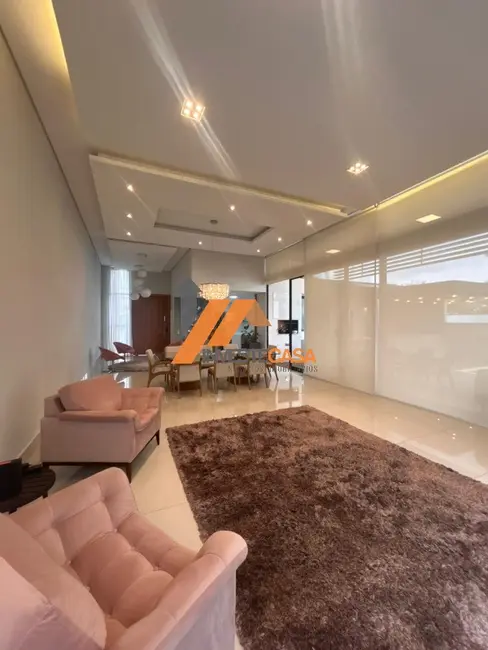 Casa de Condomínio com 3 quartos à venda, 363m2 em Condomínio Residencial Village Vert, Sorocaba - SP - imagem 2 Foto 2 de Casa de Condomínio com 3 quartos à venda, 363m2 em Condomínio Residencial Village Vert, Sorocaba - SP