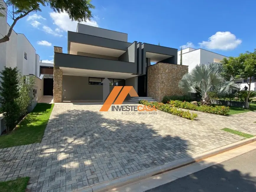 Foto 1 de Casa de Condomínio com 4 quartos para alugar, 250m2 em Alphaville Nova Esplanada, Votorantim - SP