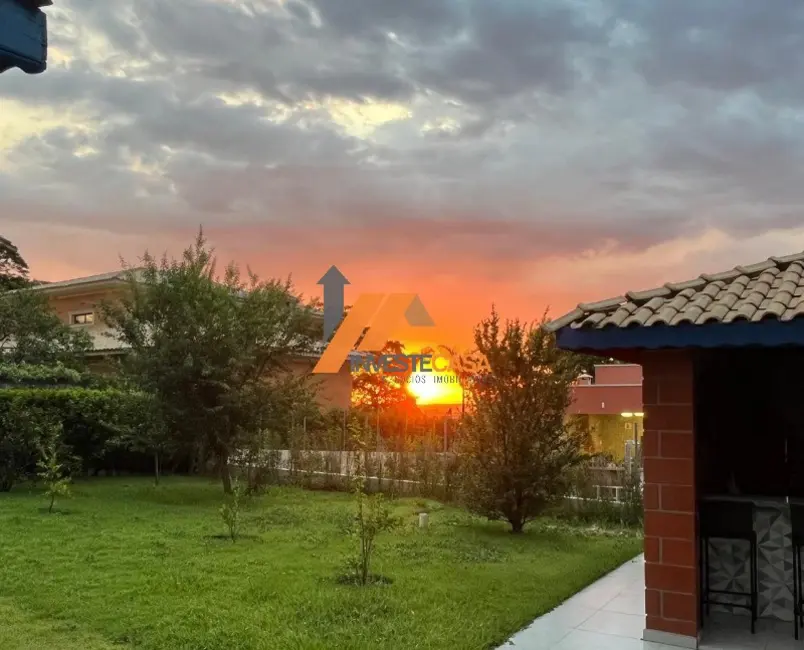 Casa de Condomínio com 3 quartos à venda e para alugar, 340m2 em Jardim Vale do Lago Residencial, Sorocaba - SP - imagem 2 Foto 2 de Casa de Condomínio com 3 quartos à venda e para alugar, 340m2 em Jardim Vale do Lago Residencial, Sorocaba - SP