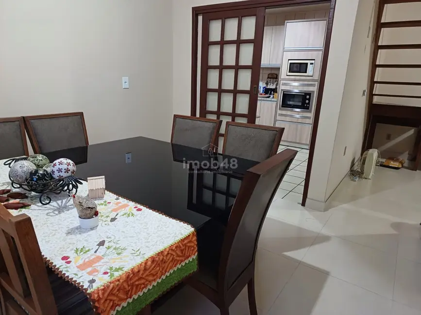 Casa com 4 quartos à venda, 412m2 em Serraria, Sao Jose - SC - imagem 3 Foto 3 de Casa com 4 quartos à venda, 412m2 em Serraria, Sao Jose - SC