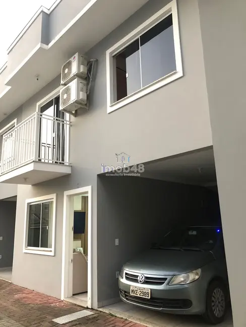 Foto 2 de Casa com 2 quartos à venda, 77m2 em Forquilhas, Sao Jose - SC
