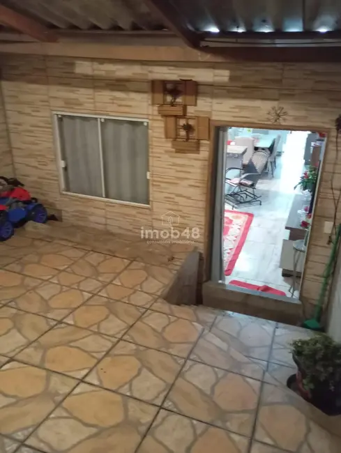 Foto 2 de Casa com 3 quartos à venda, 240m2 em Serraria, Sao Jose - SC